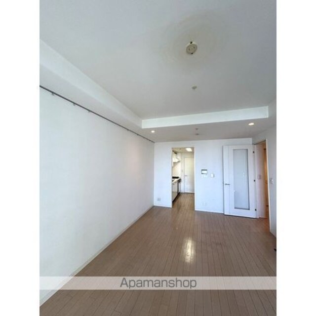 Ｗ　Ｃｏｍｆｏｒｔ　Ｔｏｗｅｒｓ　ＷＥＳＴ[2LDK/85.35m2]のリビング・居間2