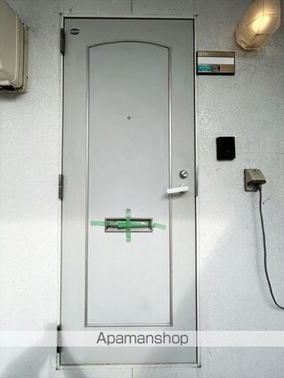 キャフェフロール[1K/18m2]のエントランス