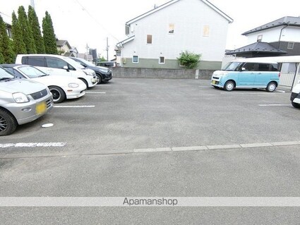ボナール西多賀[1LDK/35.1m2]の駐車場
