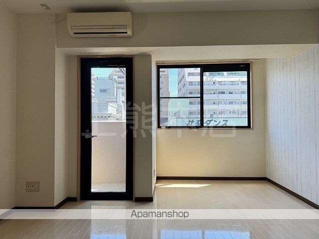 新町レトロアパートの内装写真