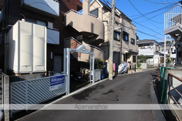 ラフィーネ7号館の玄関写真