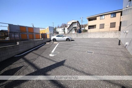 グレイスメロウ[1R/34.02m2]の駐車場