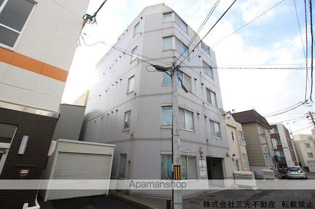 メゾンエクレーレ北35条の外観写真