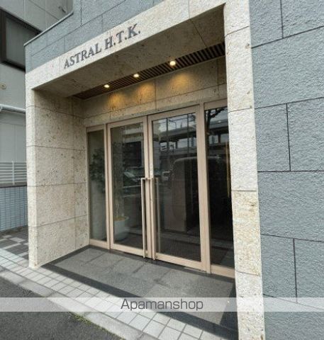 ルミークアン蒲田の玄関写真