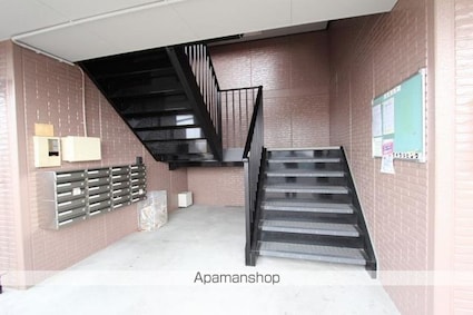 フォレストレガシー[1K/26.71m2]のエントランス