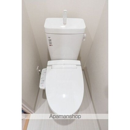 市谷台町坂フロント[2LDK/46.92m2]のトイレ