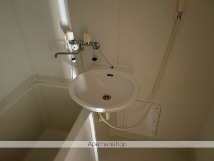 レオパレスサンサーラ[1K/23.18m2]の洗面所