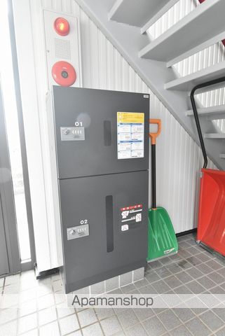 ノーヴェ月寒中央の玄関写真