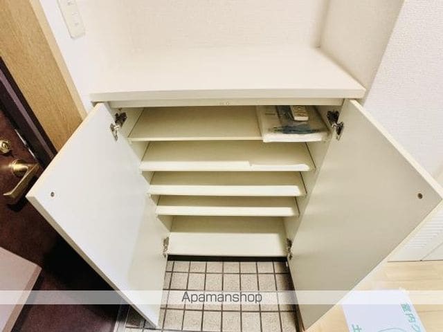 北品川アパートメントの内装写真