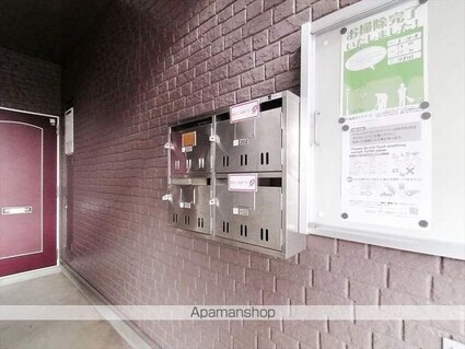 アクセス吉岡Ａ[2LDK/56.94m2]の共用部1