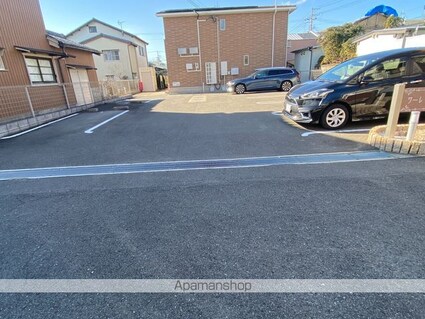 和歌山県御坊市島[1LDK/32.44m2]の駐車場
