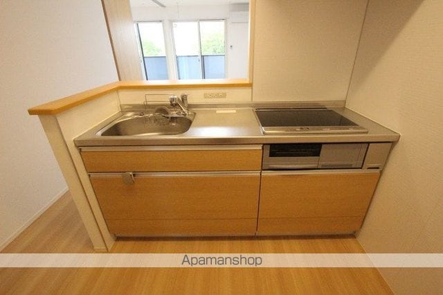 金沢市 2階建 築9年の内装写真