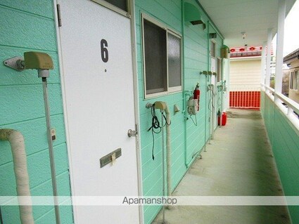 第３伸陽閣[1K/24.76m2]のエントランス2