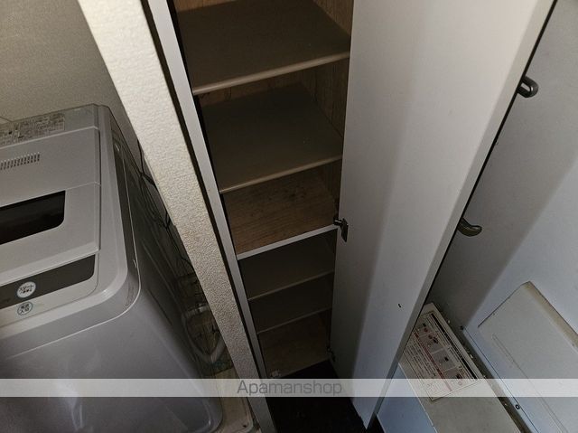 レオパレスメルベーユ 昭和の内装写真