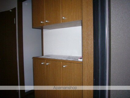 宮城県仙台市若林区荒井１丁目[2LDK/57.86m2]の玄関