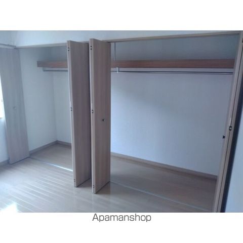Decent川沿の内装写真