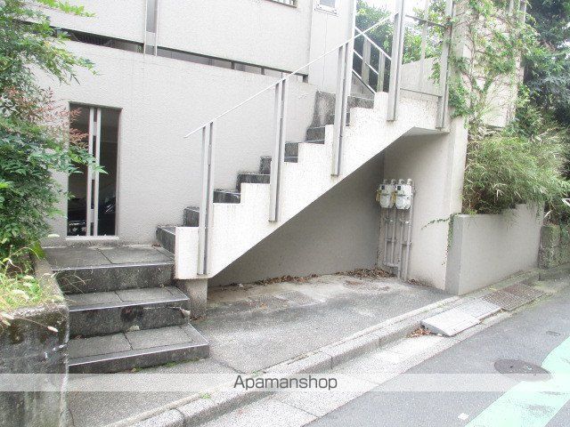 武蔵野荘の玄関写真