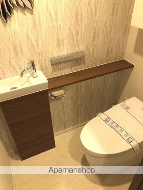 東京都北区赤羽西６丁目[3LDK/70.96m2]のトイレ