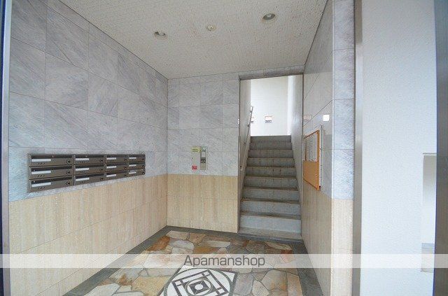 ミニヨンフルールAWAの玄関写真