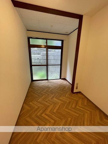 中郡大磯町 2階建 築40年の内装写真