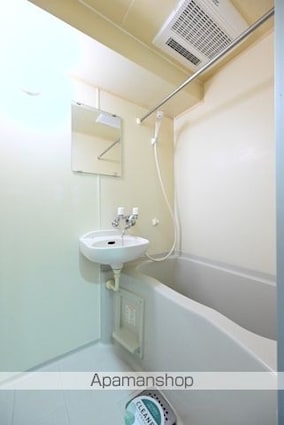 東京都港区麻布十番３丁目[1K/25.23m2]のバス