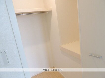 コリーナ木田余Ⅱ[2LDK/58.21m2]の収納