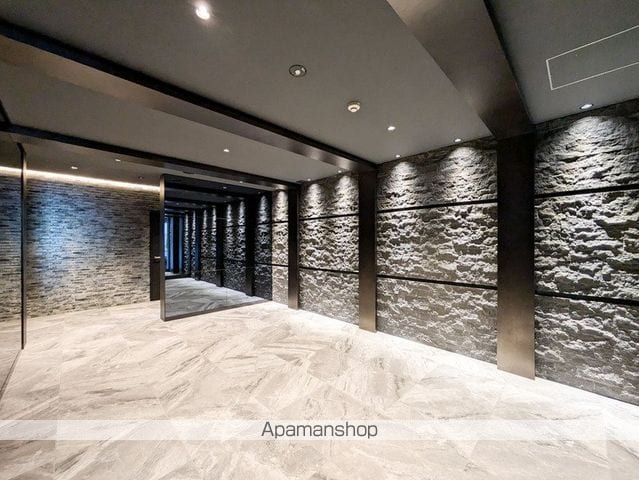 SーRESIDENCE大手門AWESOMEの玄関写真