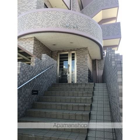 ベルシオンの玄関写真