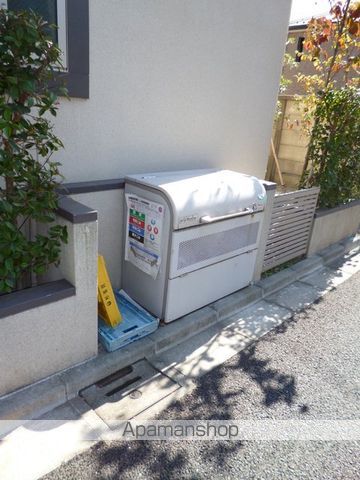 コートロベリアの玄関写真