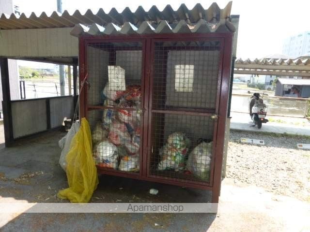 コーポ愛荘の玄関写真