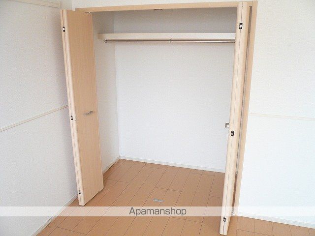 コモダ ピア ボンドの内装写真