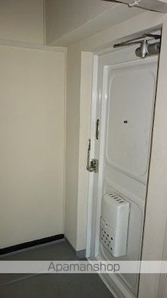 ヴィラナリー川津　２棟[2K/39.17m2]の玄関