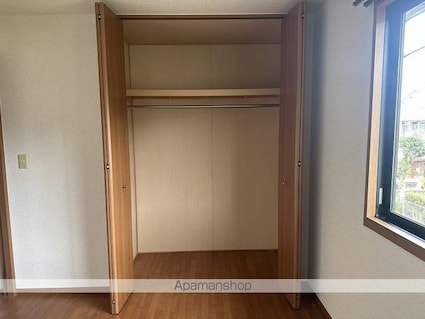 フローラ四月田　Ａ棟[2LDK/56.6m2]の収納