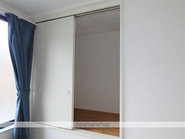 レオパレスレジデンス上松の内装写真