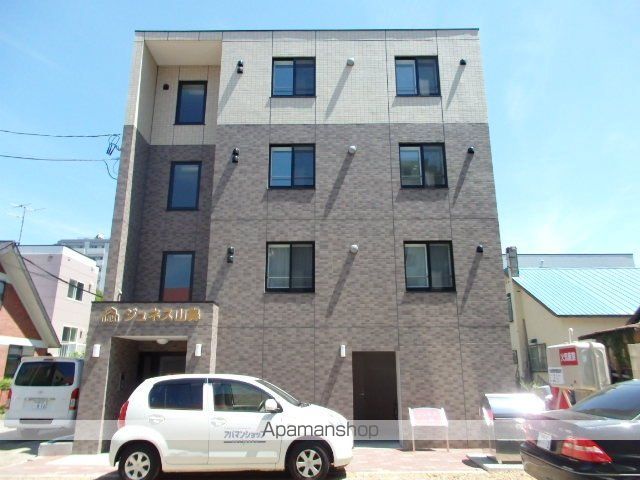 ジュネス山鼻の外観写真