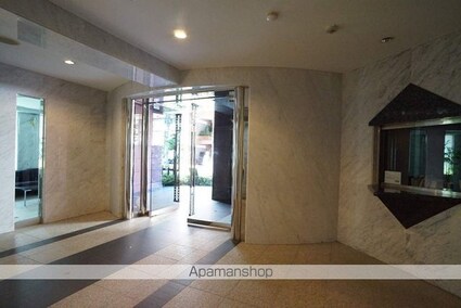 パレステュディオ新宿御苑駅前[1K/20.38m2]のエントランス