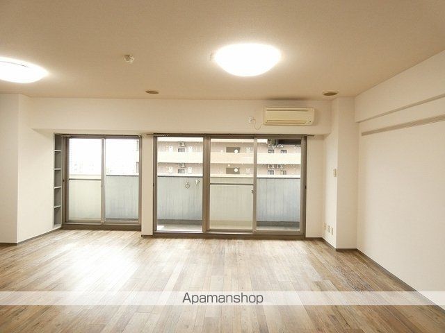 SGウイング荒田の内装写真