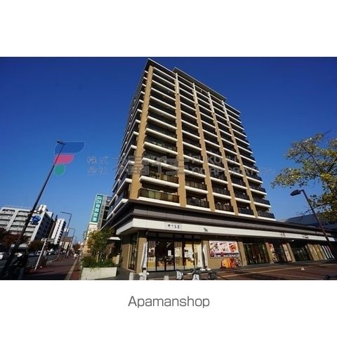 RJRプレシア吉塚駅前の玄関写真
