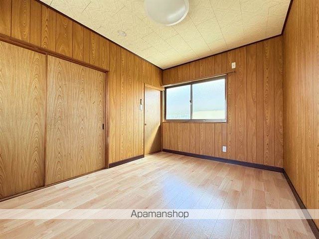 高徳線 木太町駅 徒歩12分 2階建 築45年の内装写真