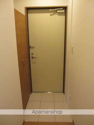 緑３丁目マンション[2LDK/49.54m2]の玄関