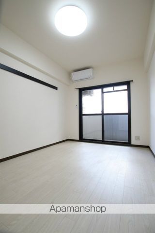 リファレンス南小倉の内装写真