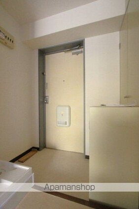 シティコーポ比治山[1R/17.24m2]の玄関