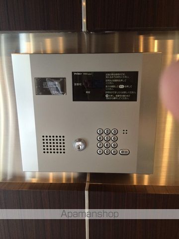 スワンズシティ梅田ウエストの玄関写真