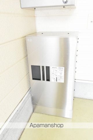 ウエストヒルズ壱番館の玄関写真