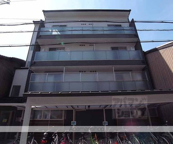 アークリード西院の外観写真