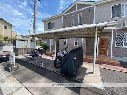 ヴィラージュⅠ[2LDK/56.8m2]の共用部1