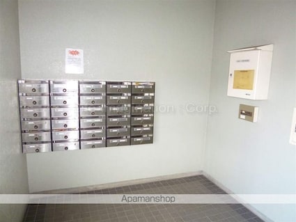 ビバリーマンションⅤ[事務所/66m2]の共用部4