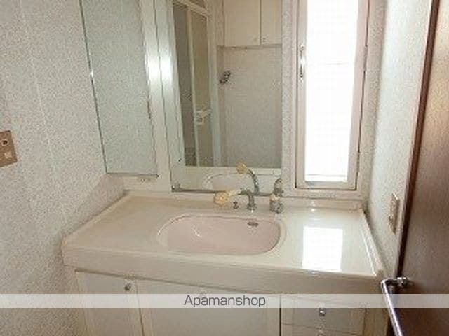 detached 岩手県盛岡市高松２丁目25-32

地図を見る