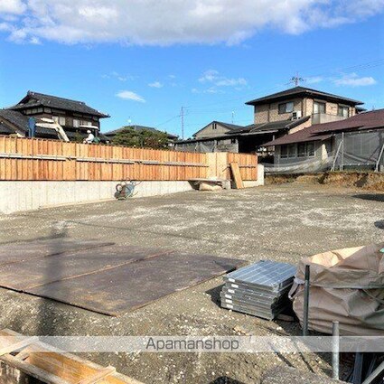 ＤｅａｒＣｏｕｒｔⅢ[1R/34.15m2]の駐車場2