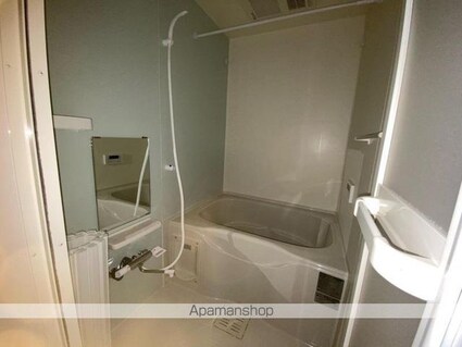 クレア・ド・ルーン　[1K/31.57m2]のバス